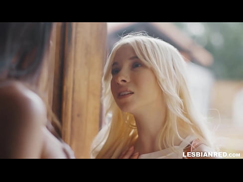 ❤️ Nighean a 'tighinn dhachaigh beagan mhìosan an dèidh sin agus a' crìochnachadh suas ag ithe a h-stepmom's pussy ️❌ Porn cruaidh aig porn gd.xlxxporno.ru ❌️